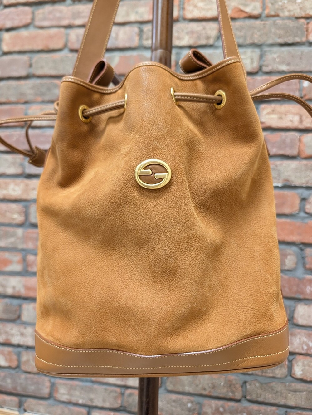 Vintage Gucci Caramel Nubuck Leather Drawstring Bucket Bag Knight Crest